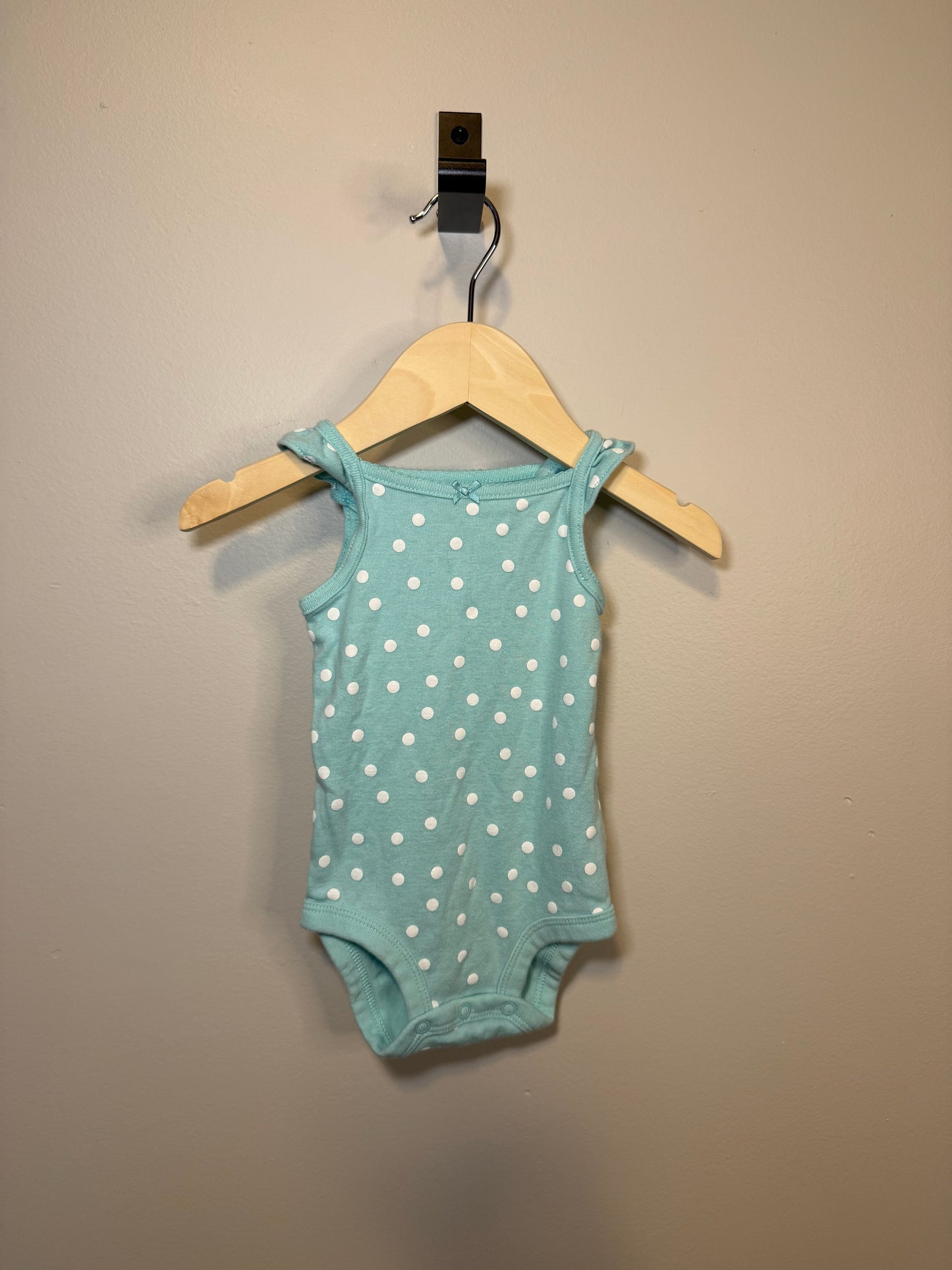 6M Carter���������������������������s onesie